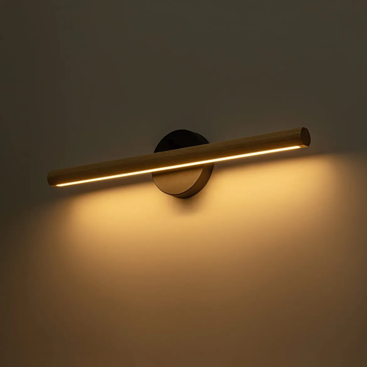 Dimmable LED Rotatable Linear Wooden Vanity Sconce Picture Light