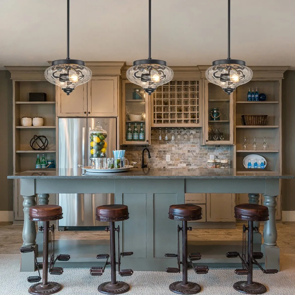 Farmhouse 2-light Round Hammered Glass Pendant Light
