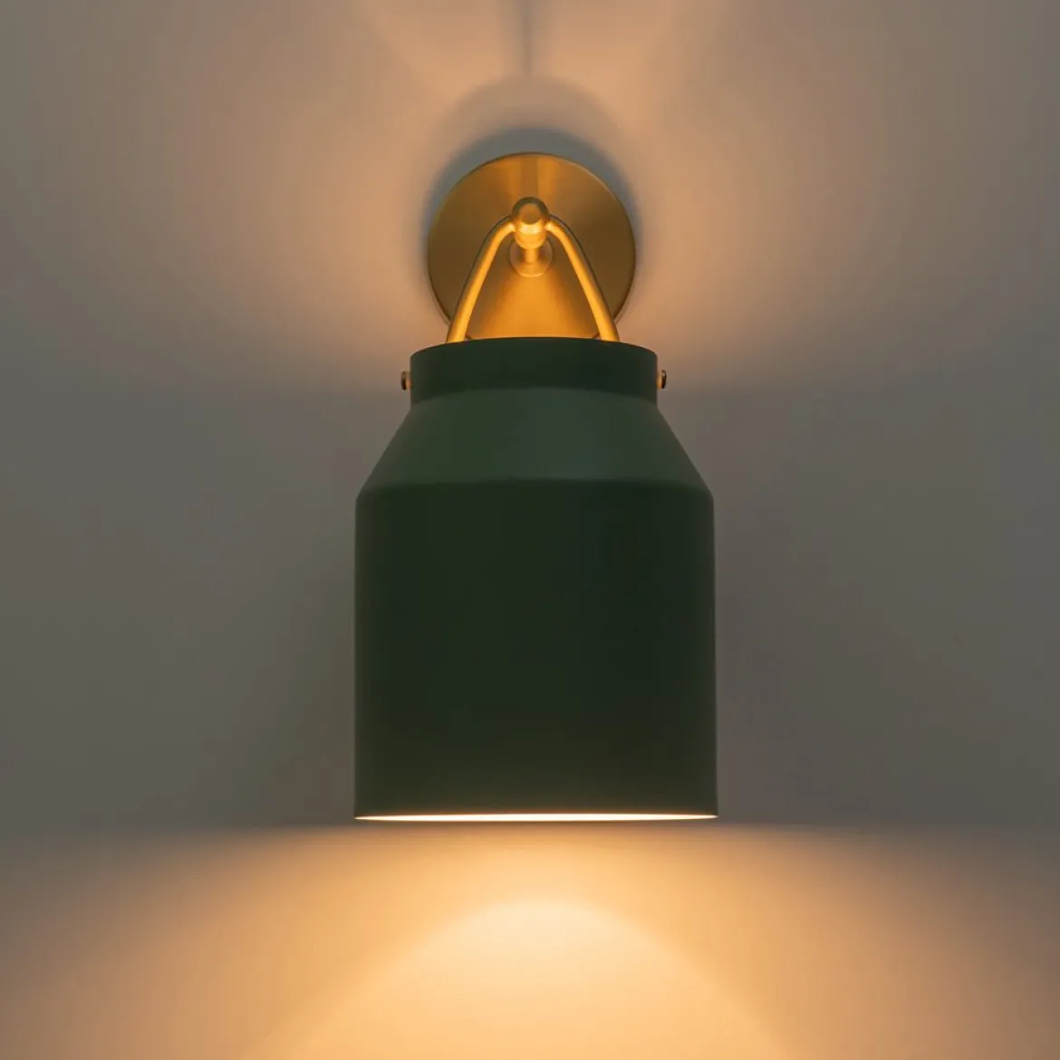 Mid-Century 1-Light Hanging Jar Shade Wall Sconce
