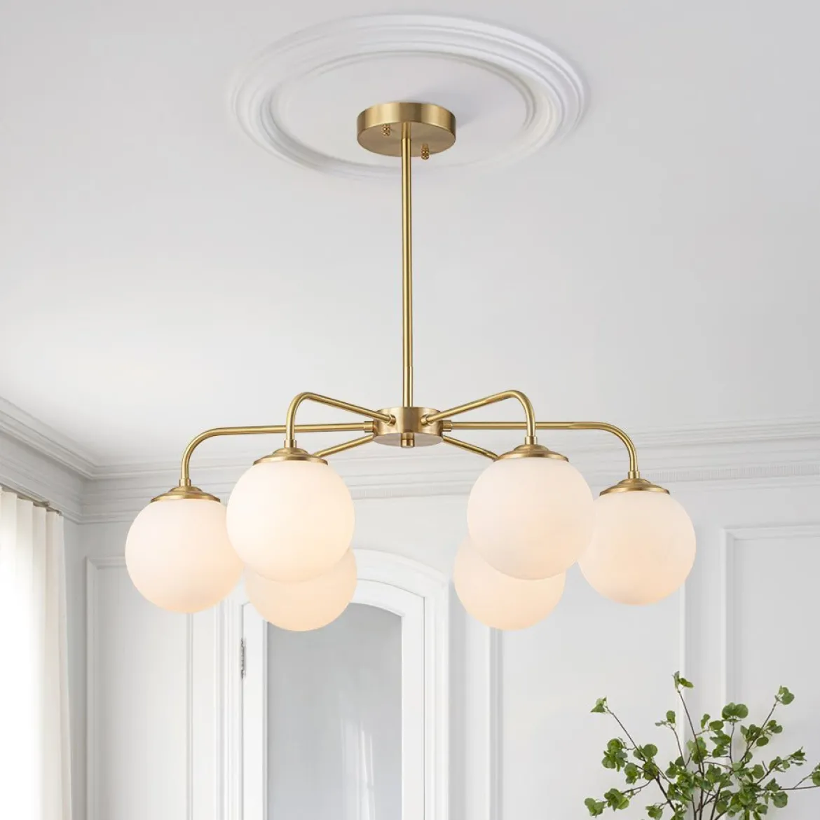 (OpenBox) Brass 6-Light Milky White Globe Round Chandelier