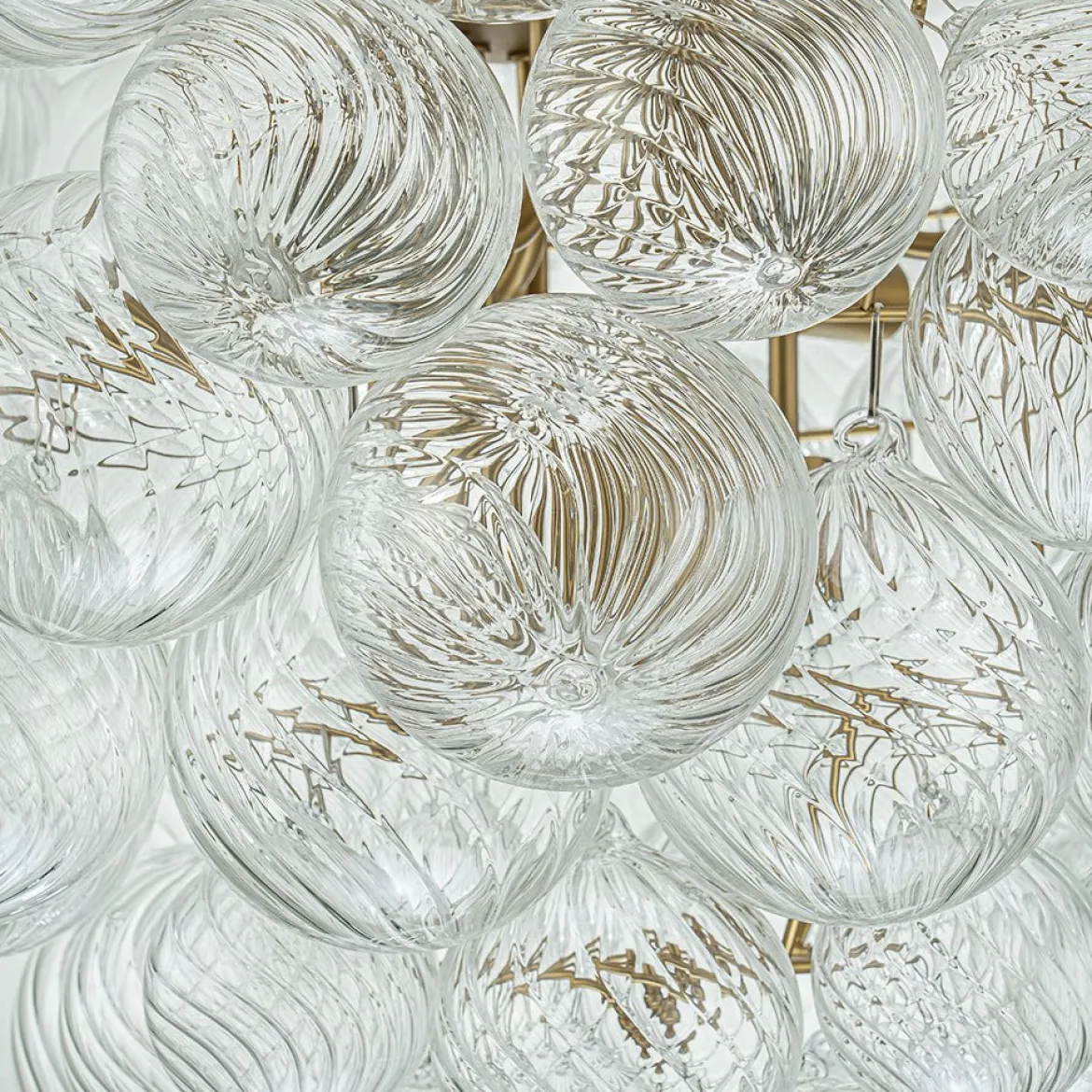 (OpenBox) Glam Brass Cluster Ribbed Glass Globe Bubble Chandelier