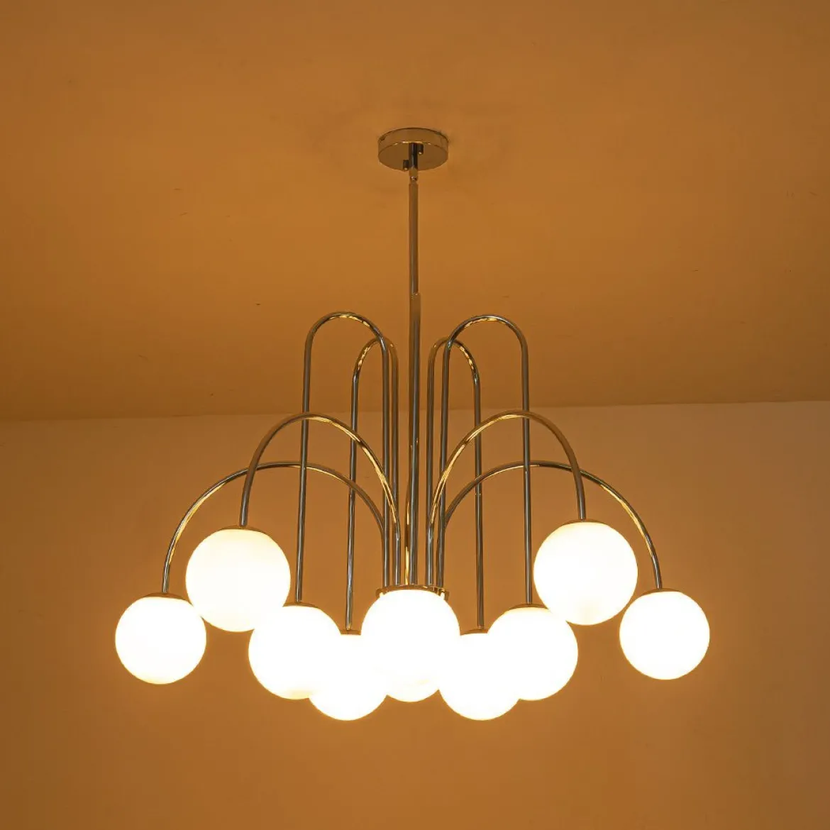 (OpenBox) 10-Light Frosted Glass Globe Bubble Chandelier