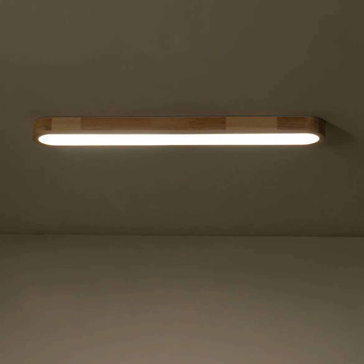 (OpenBox) Natural Wood Long Oval Dimmable LED Flush Mount