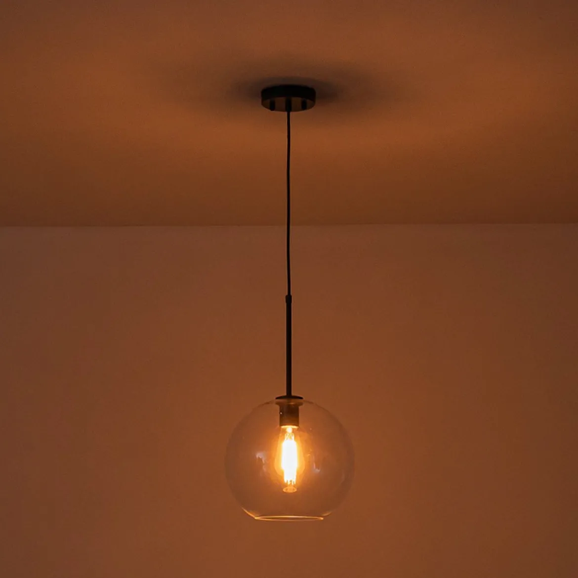 Simple Mid-Century 1-Light Clear Glass Globe Pendant Light